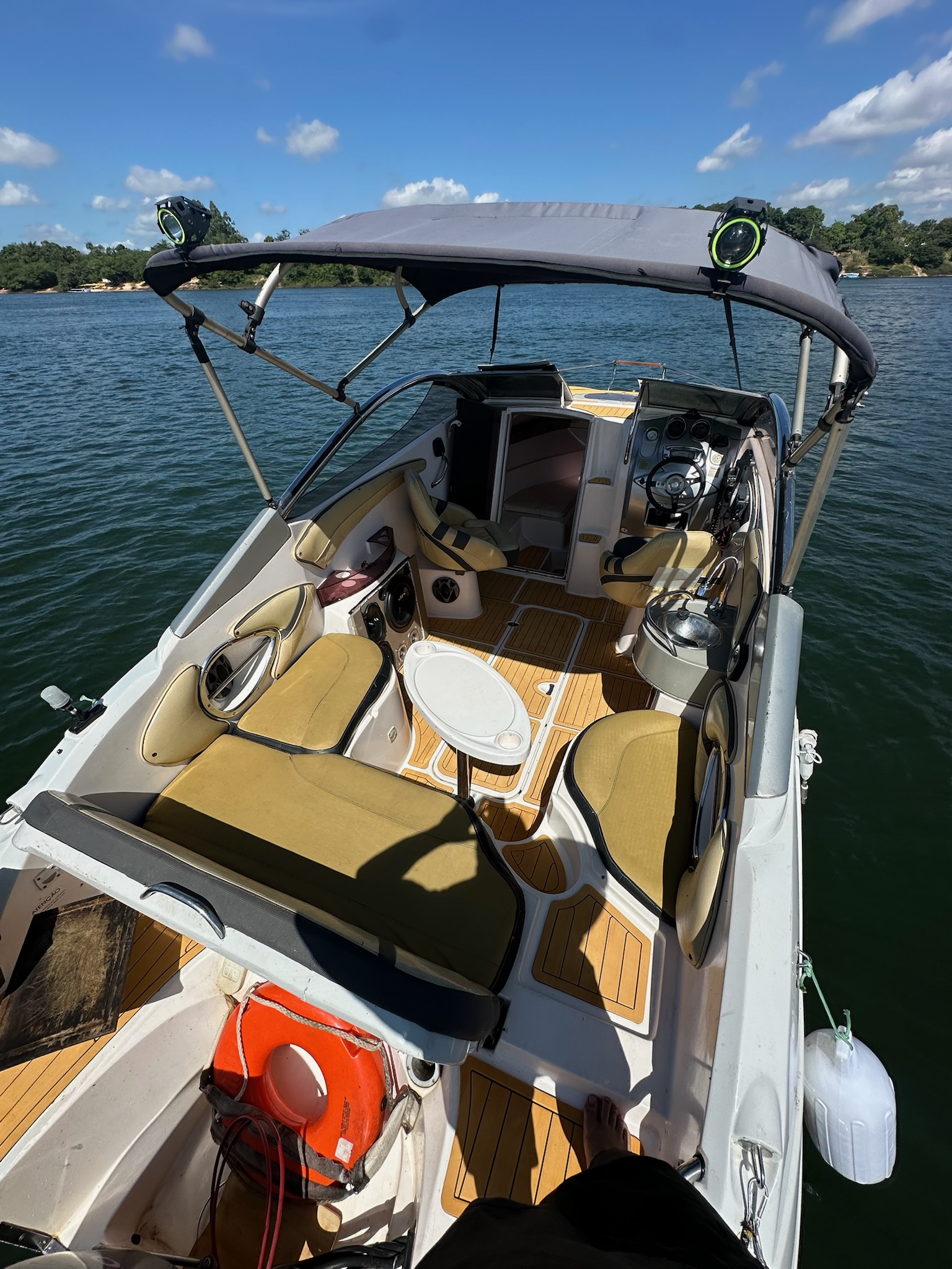 Lancha Focker 215 - Deck completo